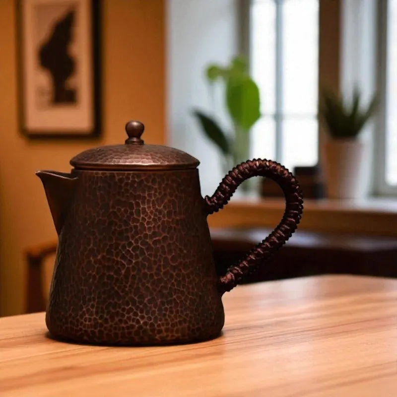 Petite théière en cuivre 400ML – Foncée, pour eau bouillante