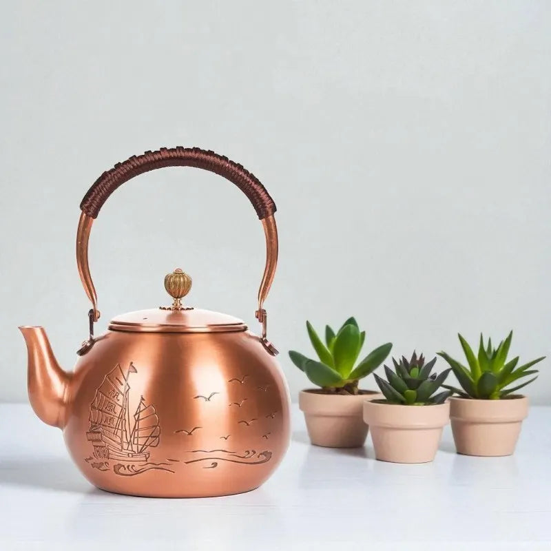 Théière en cuivre antique 1,5L – Motif bateau, bouilloire santé