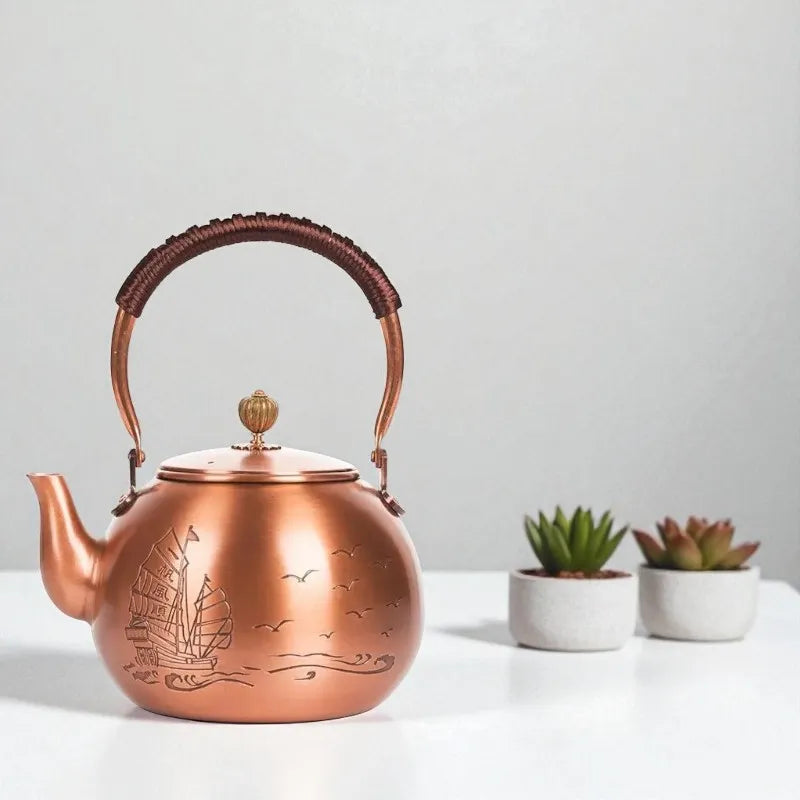 Théière en cuivre antique 1,5L – Motif bateau, bouilloire santé