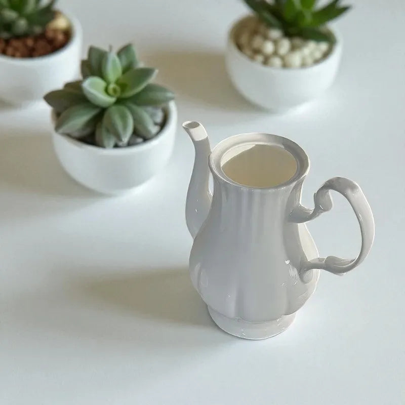 Théière en porcelaine blanche 1,1L – Style rétro allemand