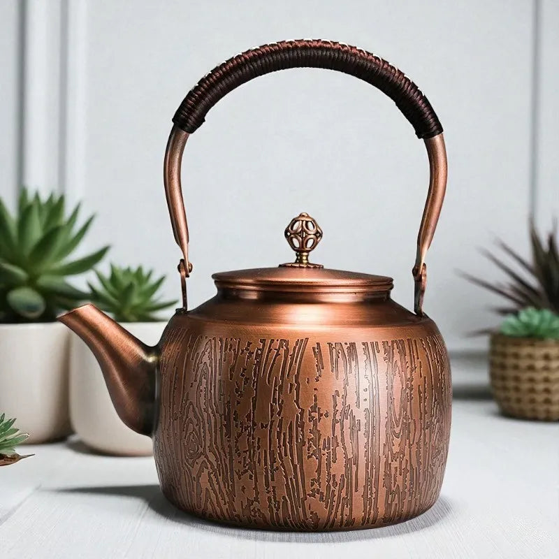 Théière en cuivre 1,7L – Fait main, motif griffures