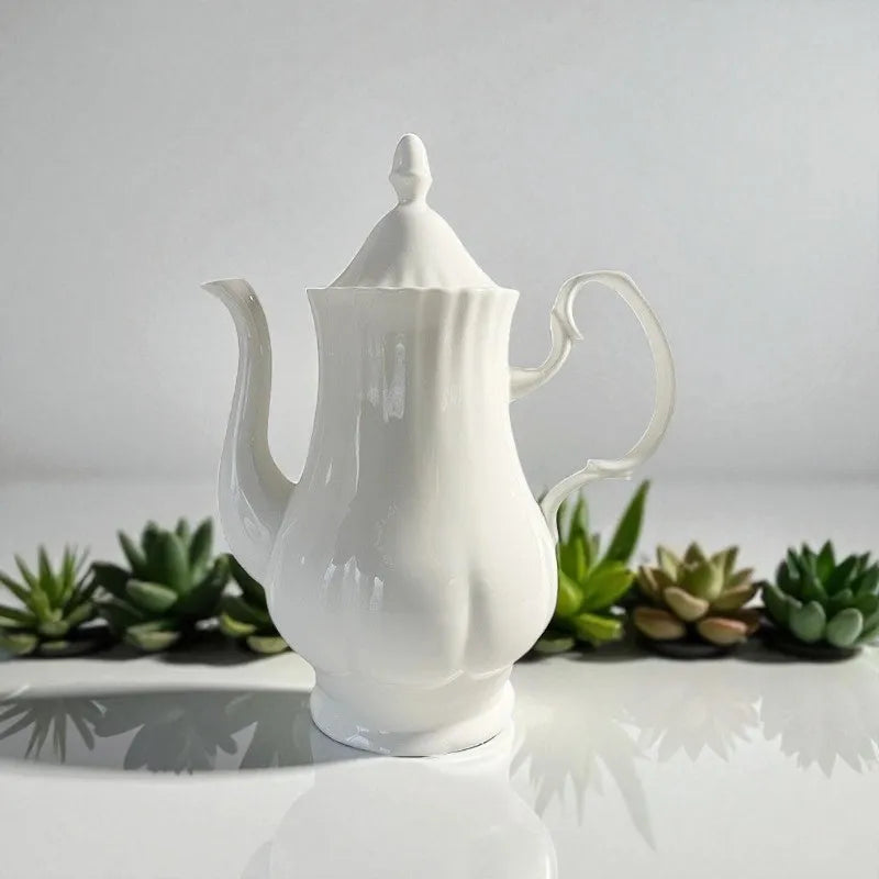 Théière en porcelaine blanche 1,1L – Style rétro allemand