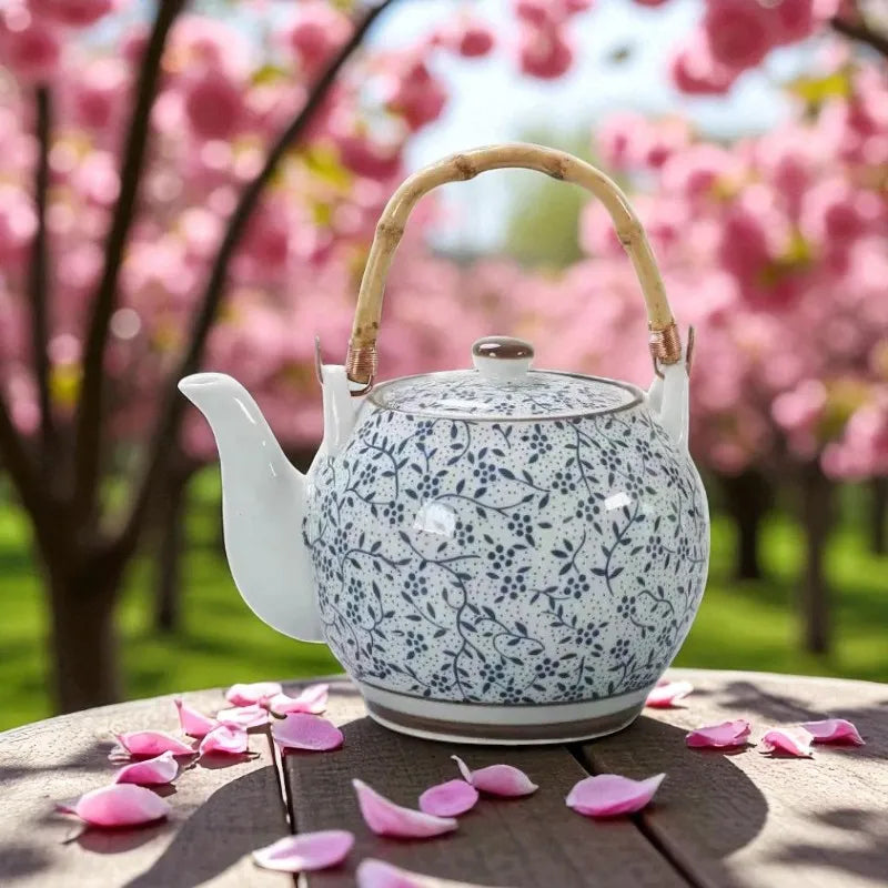 Théière en porcelaine bleue et blanche 1,2L – Avec filtre intégré