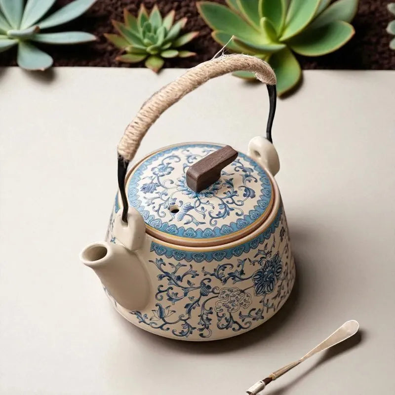 Théière en porcelaine bleu et blanc 260ML – Manche céramique, infuseur intégré